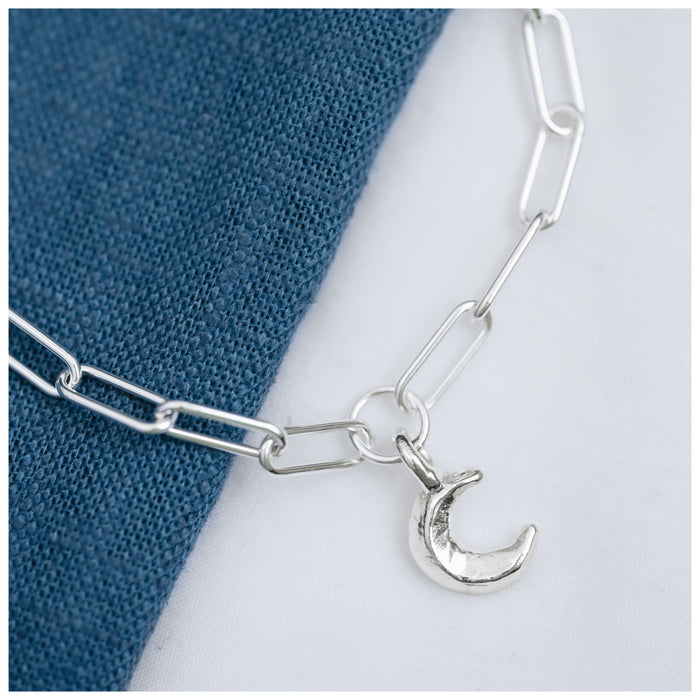 Mini Crescent Moon Trace Chain Bracelet