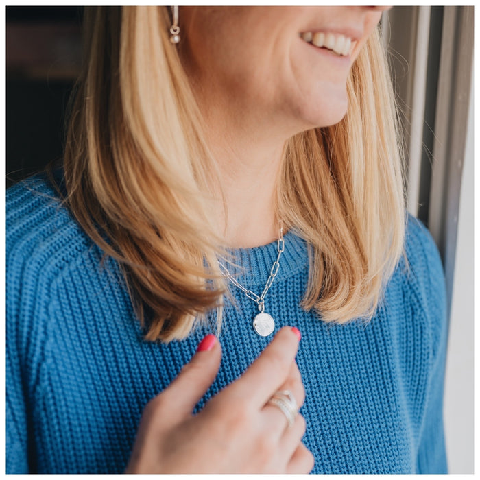 Trace Chain Full Moon Necklace