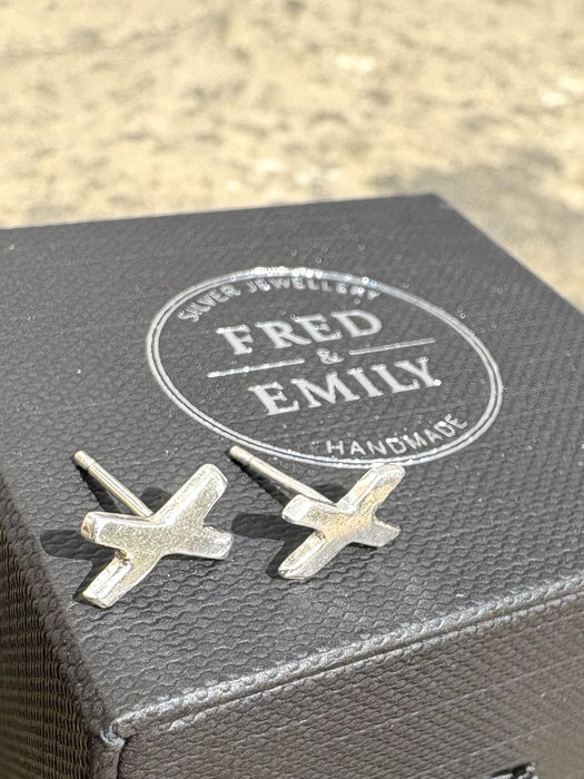 Silver 'Kiss' Studs