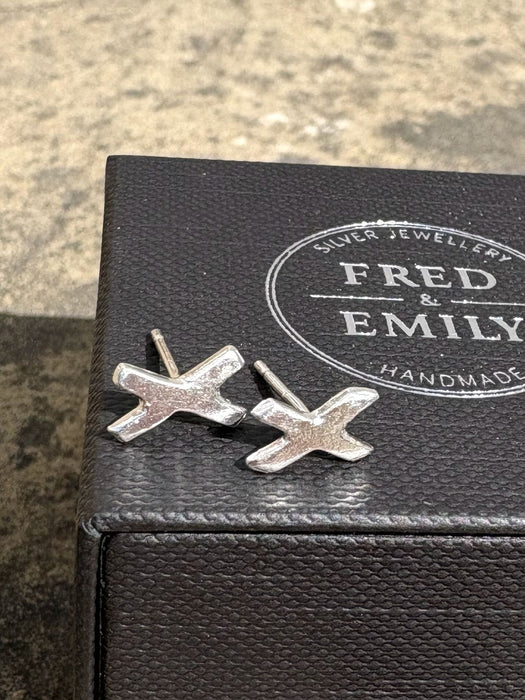 Silver 'Kiss' Studs