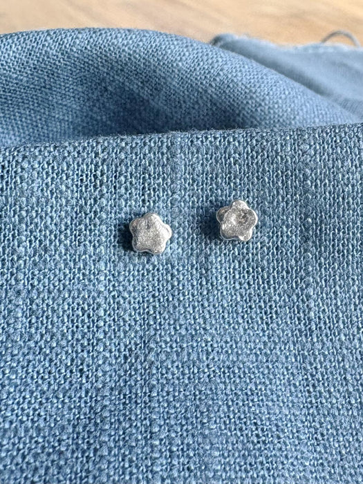 Mini Star Studs